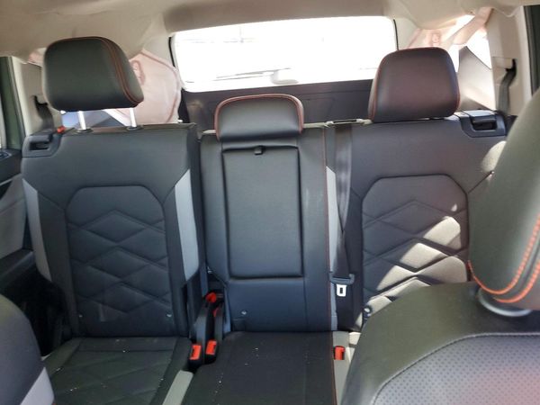 2025 VOLKSWAGEN ATLAS 4Motion Peak Edition SE