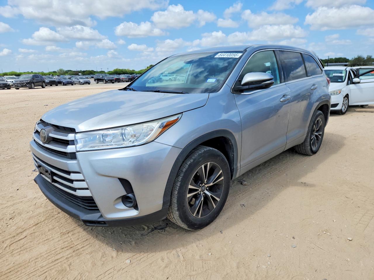 2018 TOYOTA HIGHLANDER LE/LE Plus