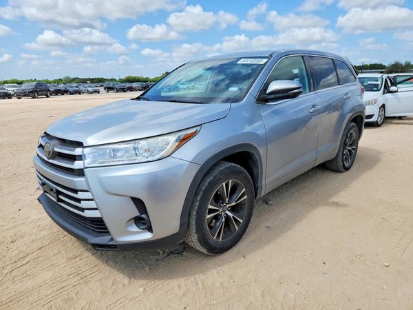 2018 TOYOTA HIGHLANDER LE/LE Plus