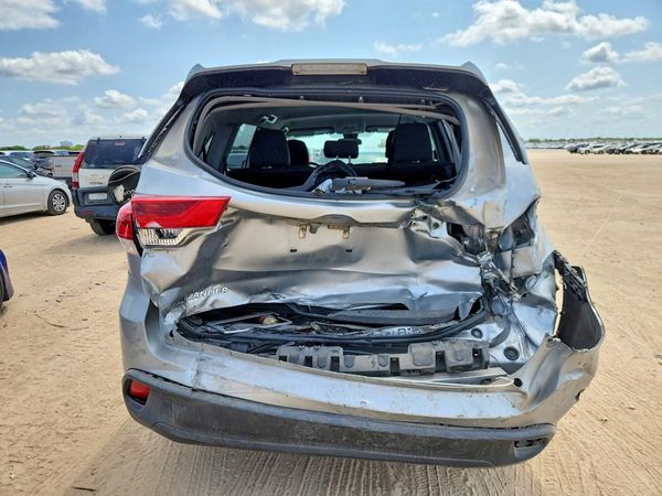 2018 TOYOTA HIGHLANDER LE/LE Plus