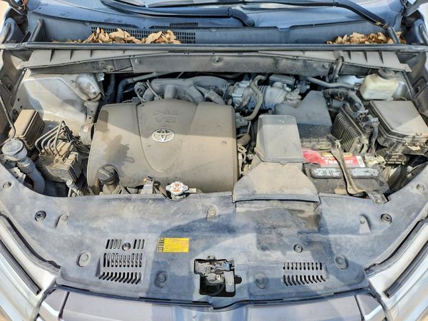 2018 TOYOTA HIGHLANDER LE/LE Plus
