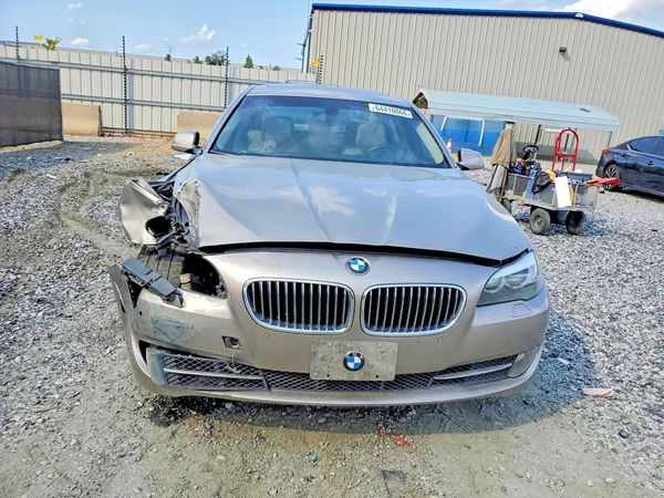 2013 BMW 528
