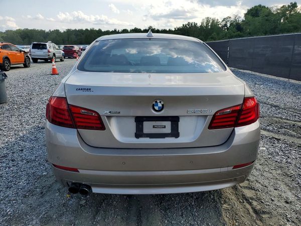 2013 BMW 528