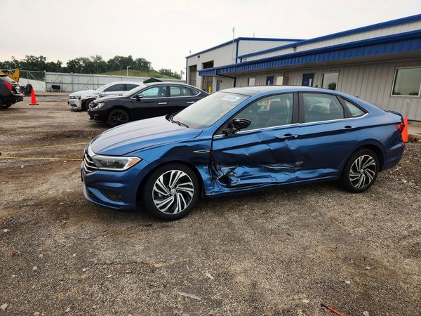 2021 VOLKSWAGEN JETTA