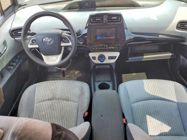 2017 TOYOTA PRIUS