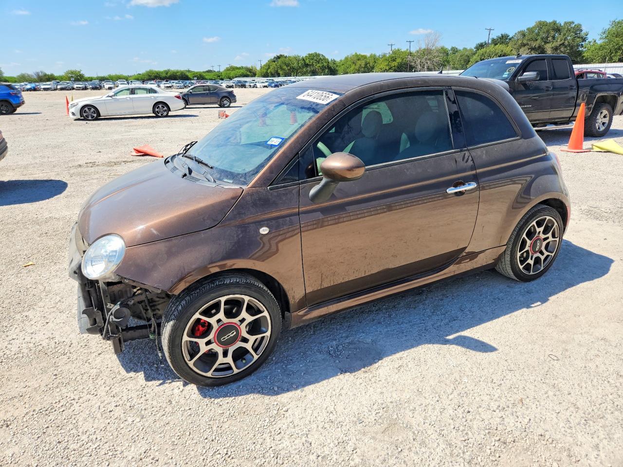 2015 FIAT 500 Sport — Front 3/4