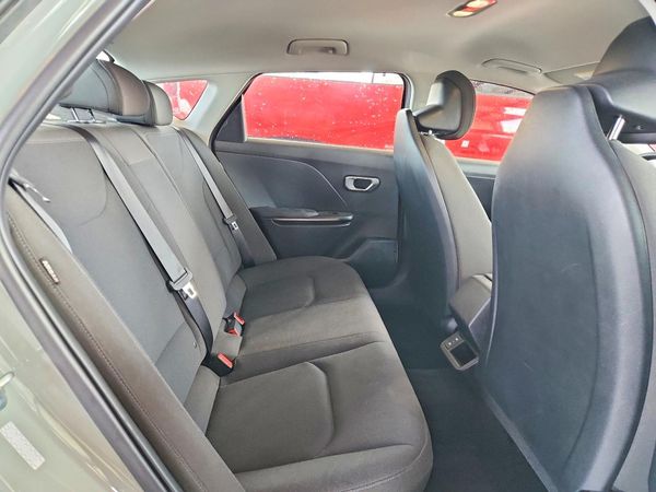 2026 KIA K4 LX, LXS