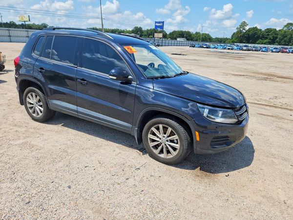 2018 VOLKSWAGEN TIGUAN LIM 4Motion Base — Passenger 3/4
