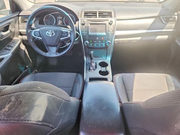 2016 TOYOTA CAMRY