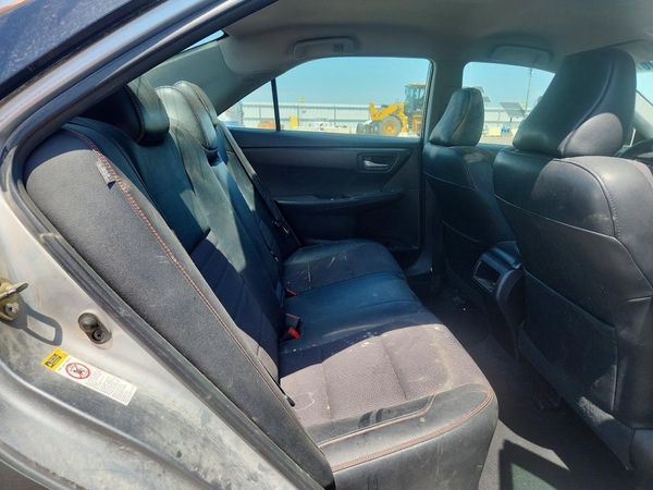 2016 TOYOTA CAMRY