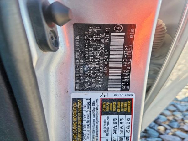 2016 TOYOTA CAMRY