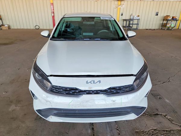 2022 KIA FORTE FE, LXS