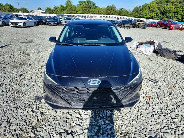 2021 HYUNDAI ELANTRA SEL w/ Convenience Pkg