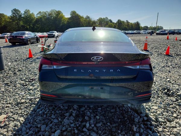 2021 HYUNDAI ELANTRA SEL w/ Convenience Pkg
