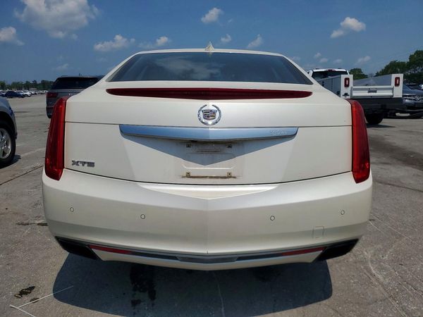 2015 CADILLAC XTS Luxury