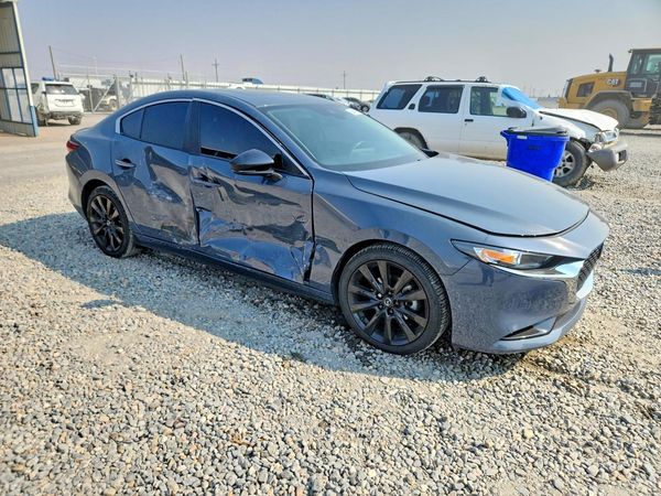 2023 MAZDA 3 Preferred Package