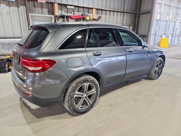 2016 MERCEDES-BENZ GLC GLC300 Base-4M