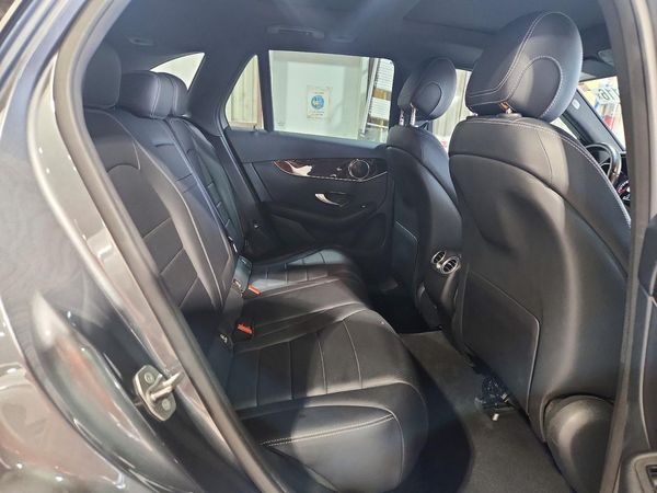 2016 MERCEDES-BENZ GLC GLC300 Base-4M