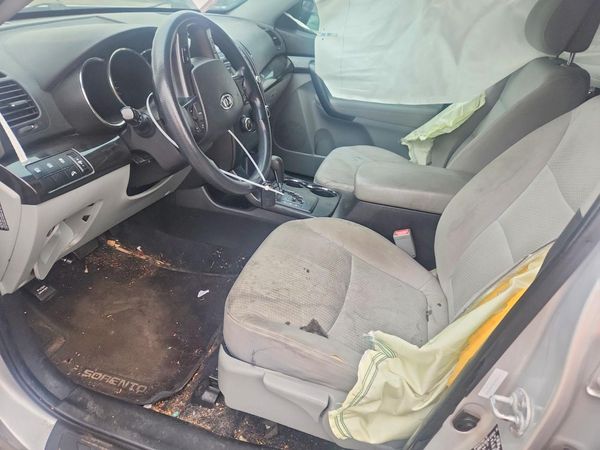 2012 KIA SORENTO GL(Middle-low grade)