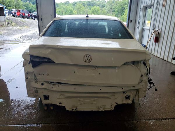 2019 VOLKSWAGEN JETTA S, SE, R-Line