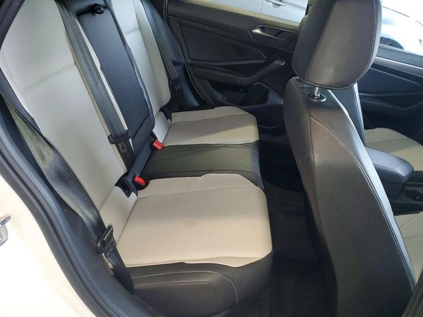 2019 VOLKSWAGEN JETTA S, SE, R-Line