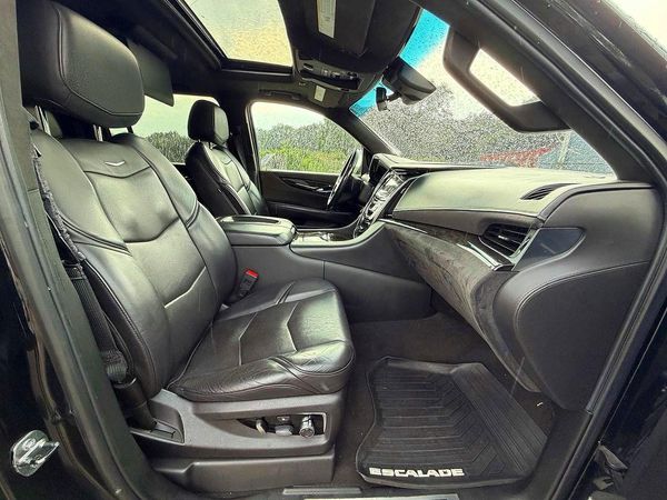 2020 CADILLAC ESCALADE ESV Platinum