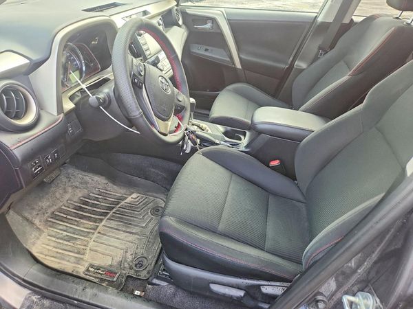 2015 TOYOTA RAV4 XLE (M Grade)