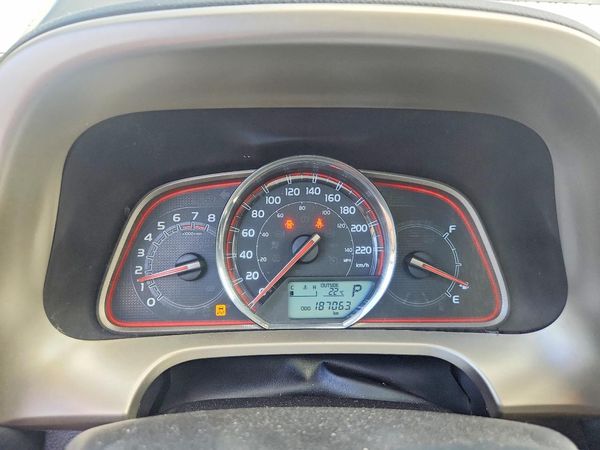 2015 TOYOTA RAV4 XLE (M Grade)