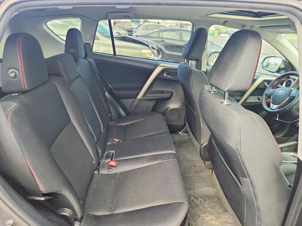 2015 TOYOTA RAV4 XLE (M Grade)