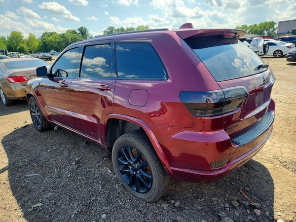 2017 JEEP GRAND CHEROKEE LAREDO 4X4