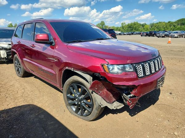 2017 JEEP GRAND CHEROKEE LAREDO 4X4