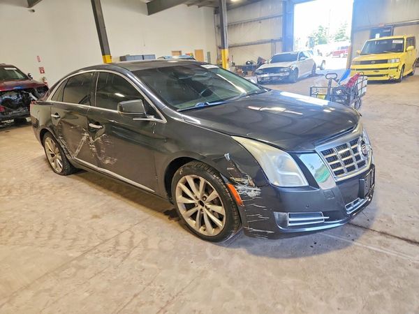 2014 CADILLAC XTS Luxury