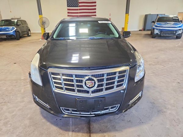 2014 CADILLAC XTS Luxury
