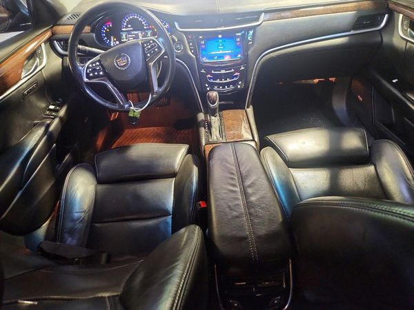 2014 CADILLAC XTS Luxury
