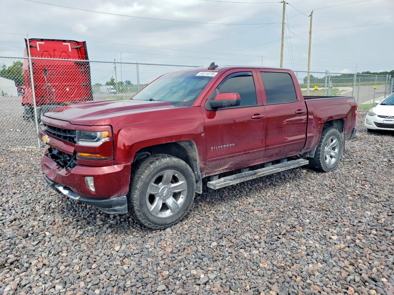 2017 CHEVROLET SILVERADO LT — Front 3/4