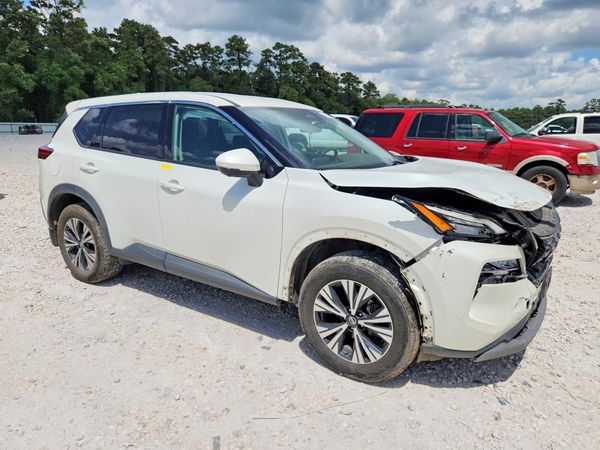 2021 NISSAN ROGUE SV — Passenger 3/4