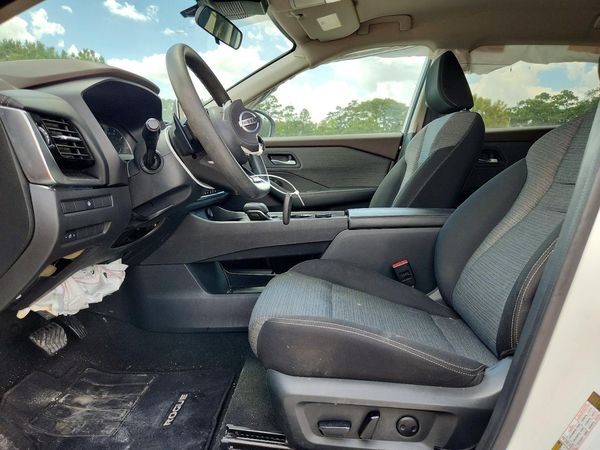 2021 NISSAN ROGUE SV — DENT