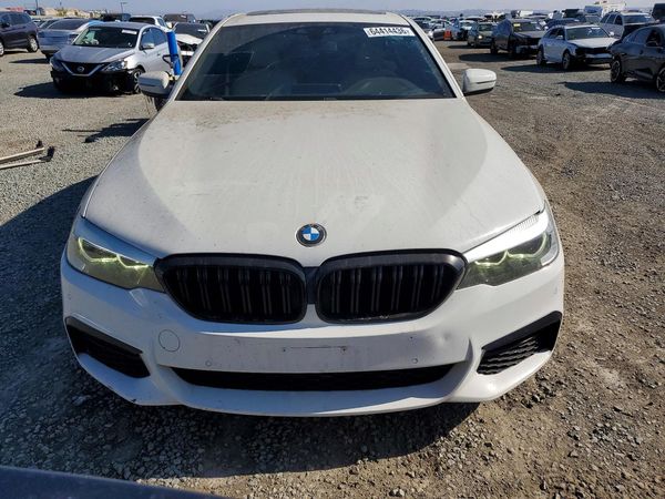 2019 BMW 530