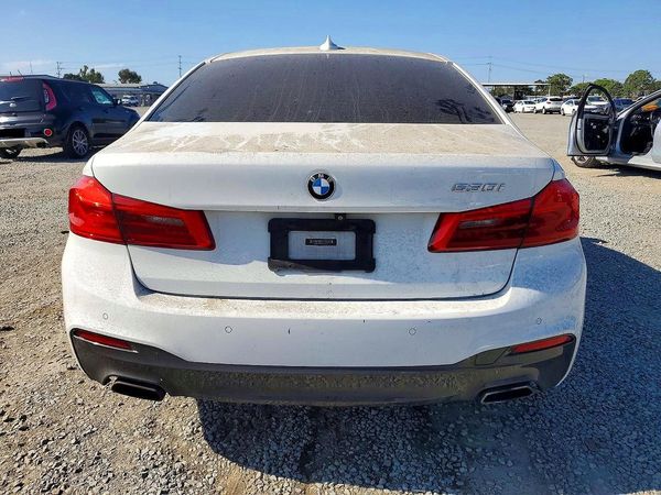 2019 BMW 530
