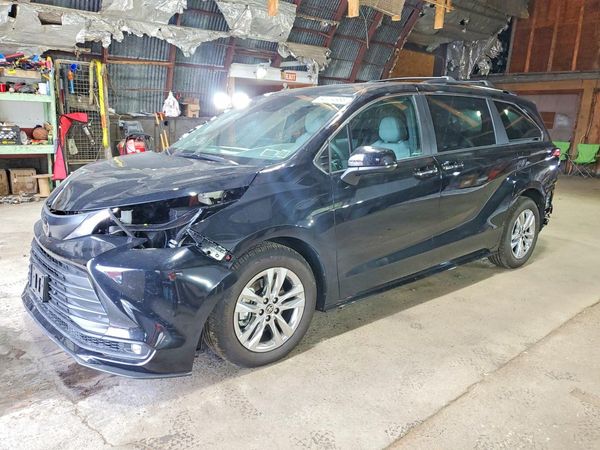 2026 TOYOTA SIENNA