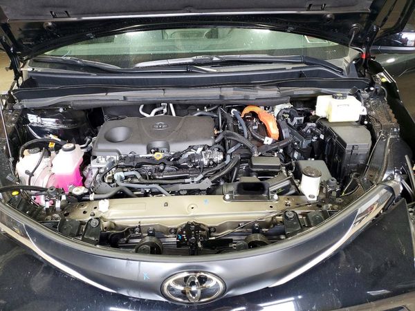 2026 TOYOTA SIENNA