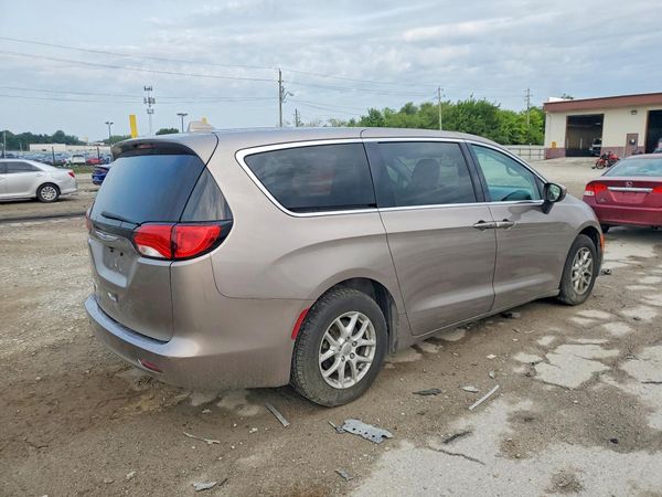 2017 CHRYSLER PACIFICA