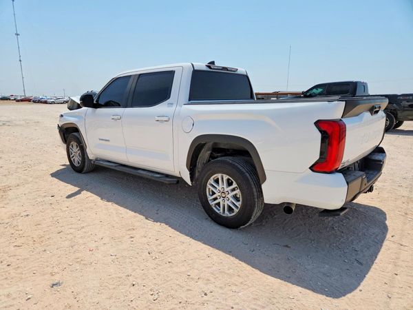 2026 TOYOTA TUNDRA SR5