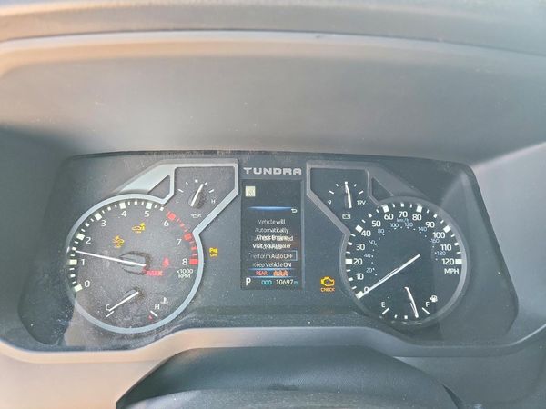2026 TOYOTA TUNDRA SR5