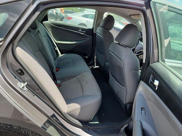 2012 HYUNDAI SONATA