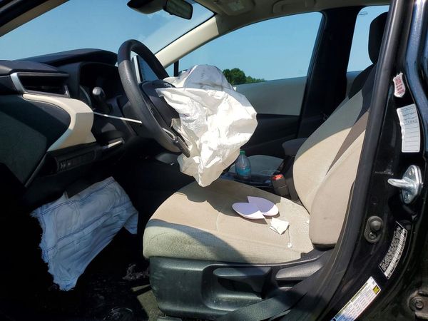 2021 TOYOTA COROLLA LE w/Premium pkg2