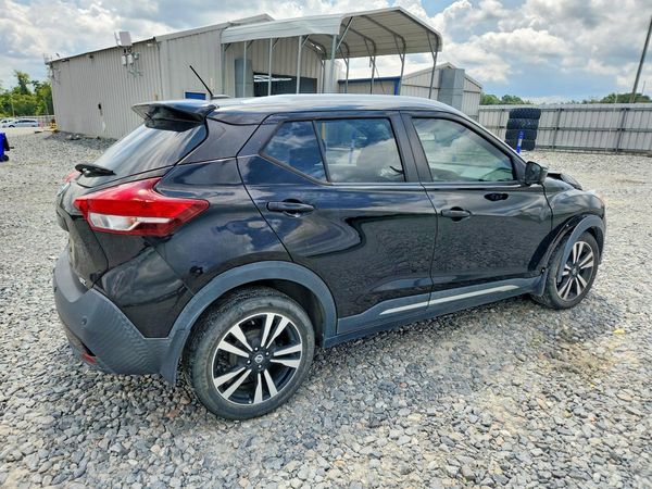 2020 NISSAN KICKS