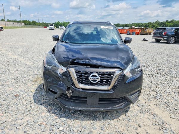 2020 NISSAN KICKS