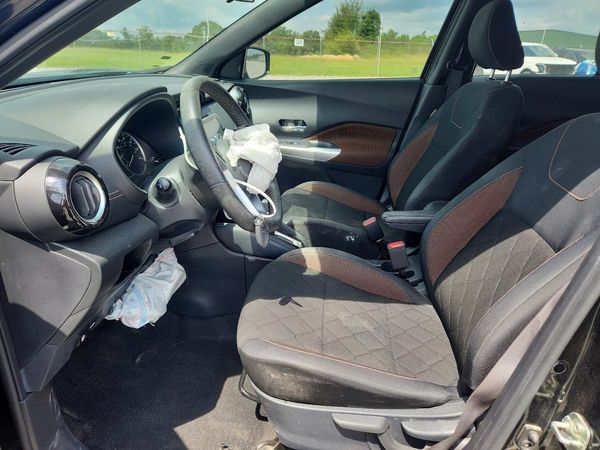 2020 NISSAN KICKS