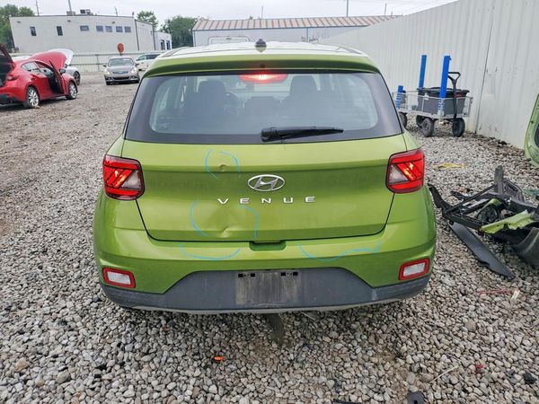 2023 HYUNDAI VENUE